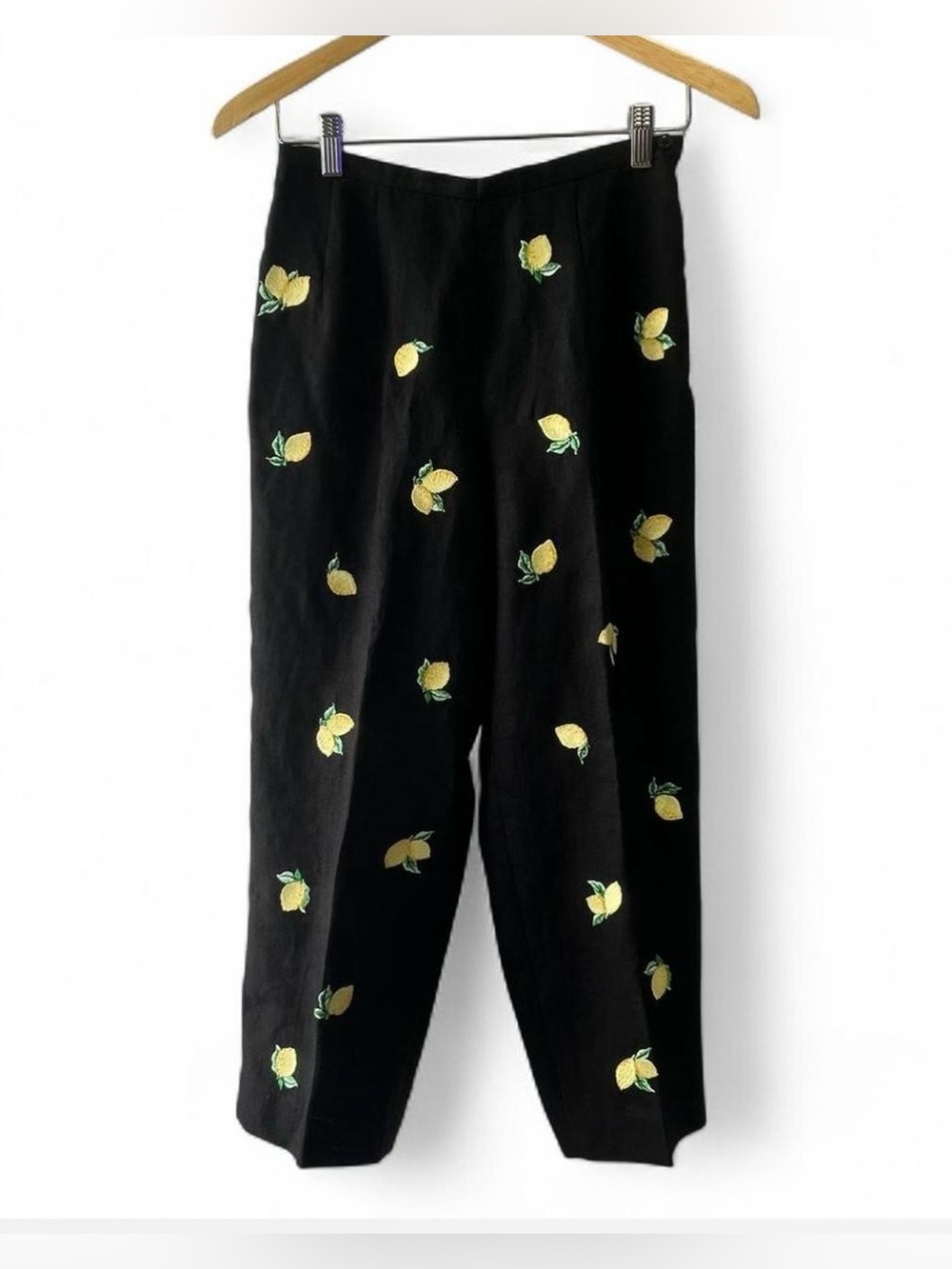 Vintage Lemon Embroidered Black Irish Linen
Cropped Chino Appliqué Pants Small